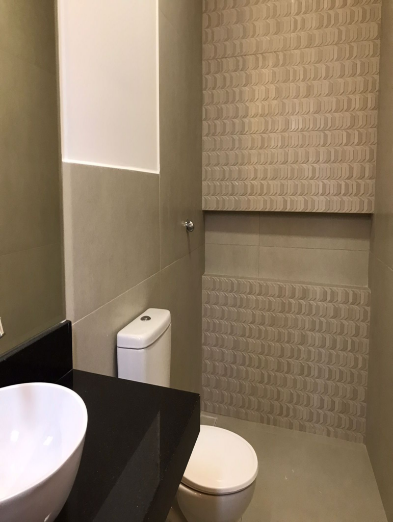 banheiro social após reforma estratégica - Shae Alves